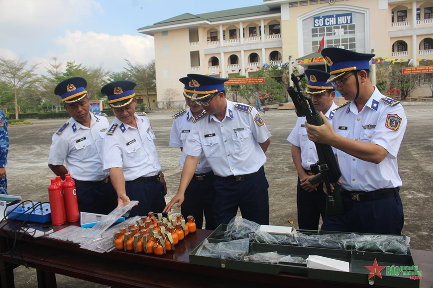 Hải đoàn 42 quyết tâm đạt thành tích cao trong phong trào thi đua huấn luyện